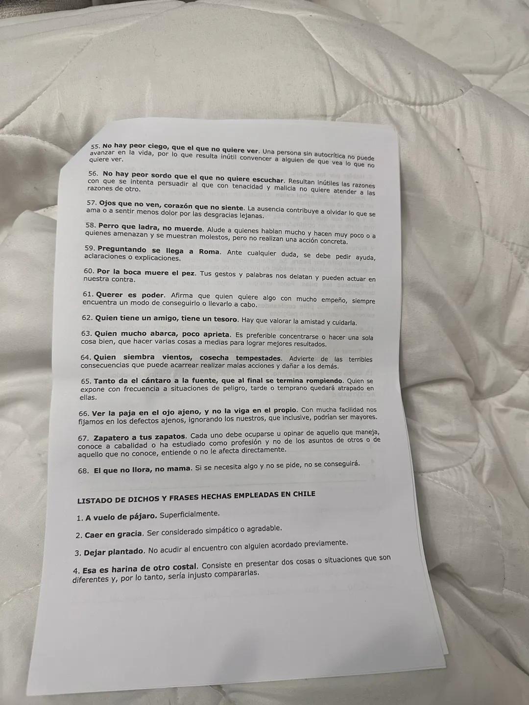 5. Estar en las nubes. Estar despistado o pensando en otra cosa. estar distraído, no
atento a lo que se está haciendo o pensando en alguna o