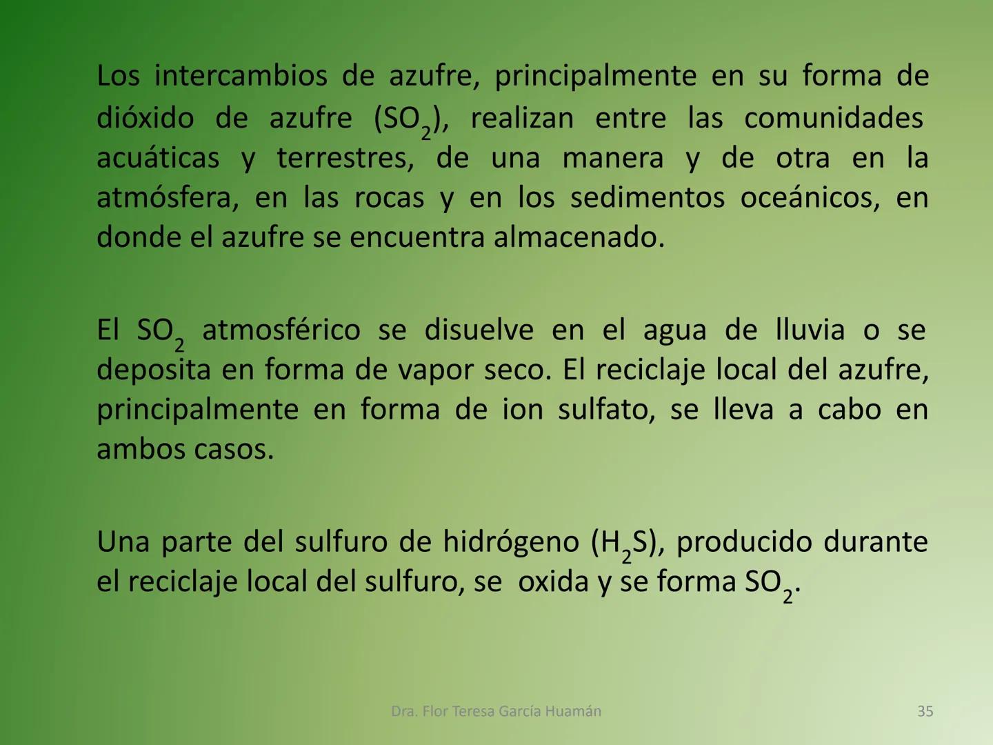 # CICLOS BIOGEOQUÍMICOS Se denomina ciclo biogeoquímico al movimiento de
cantidades masivas de carbono, nitrógeno, oxígeno,
hidrógeno, calci