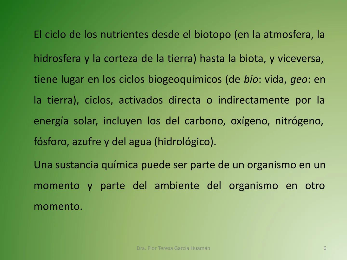 # CICLOS BIOGEOQUÍMICOS Se denomina ciclo biogeoquímico al movimiento de
cantidades masivas de carbono, nitrógeno, oxígeno,
hidrógeno, calci
